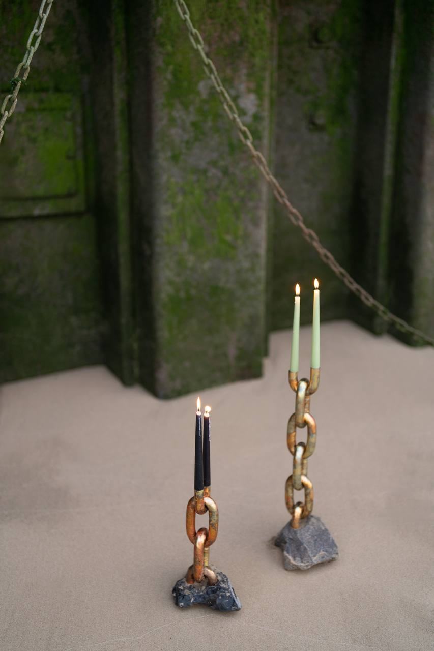 Incognito Set Titian chain sculptures with candles