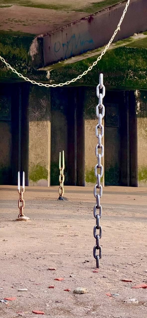 Incognito Presence suspended chain sculpture